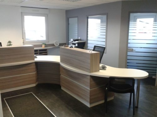 simon-agencement-comptoir-accueil-01 Simon Agencement Comptoir d'accueil